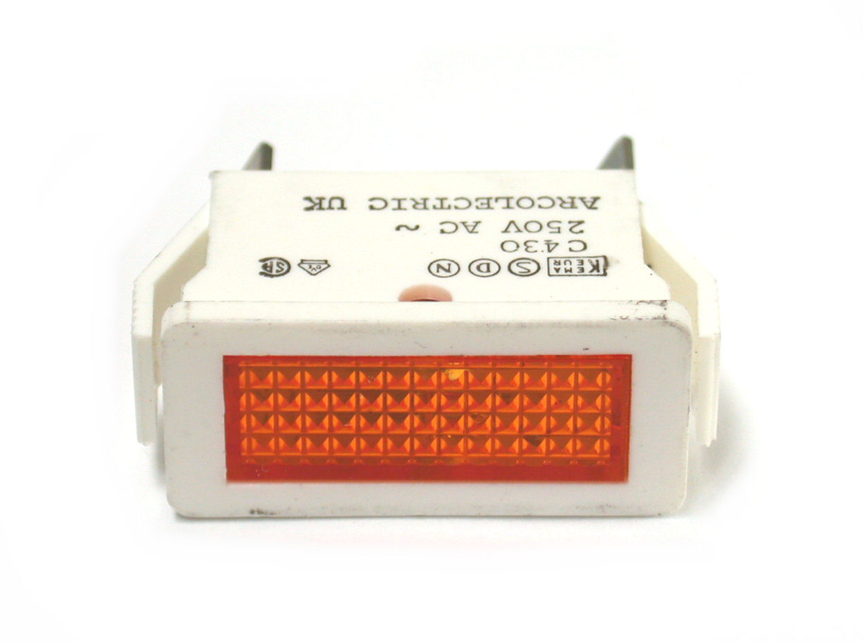 C430-250Vac-Amb-Wh-Arcolectric_002.jpg  (95.3 Kb)