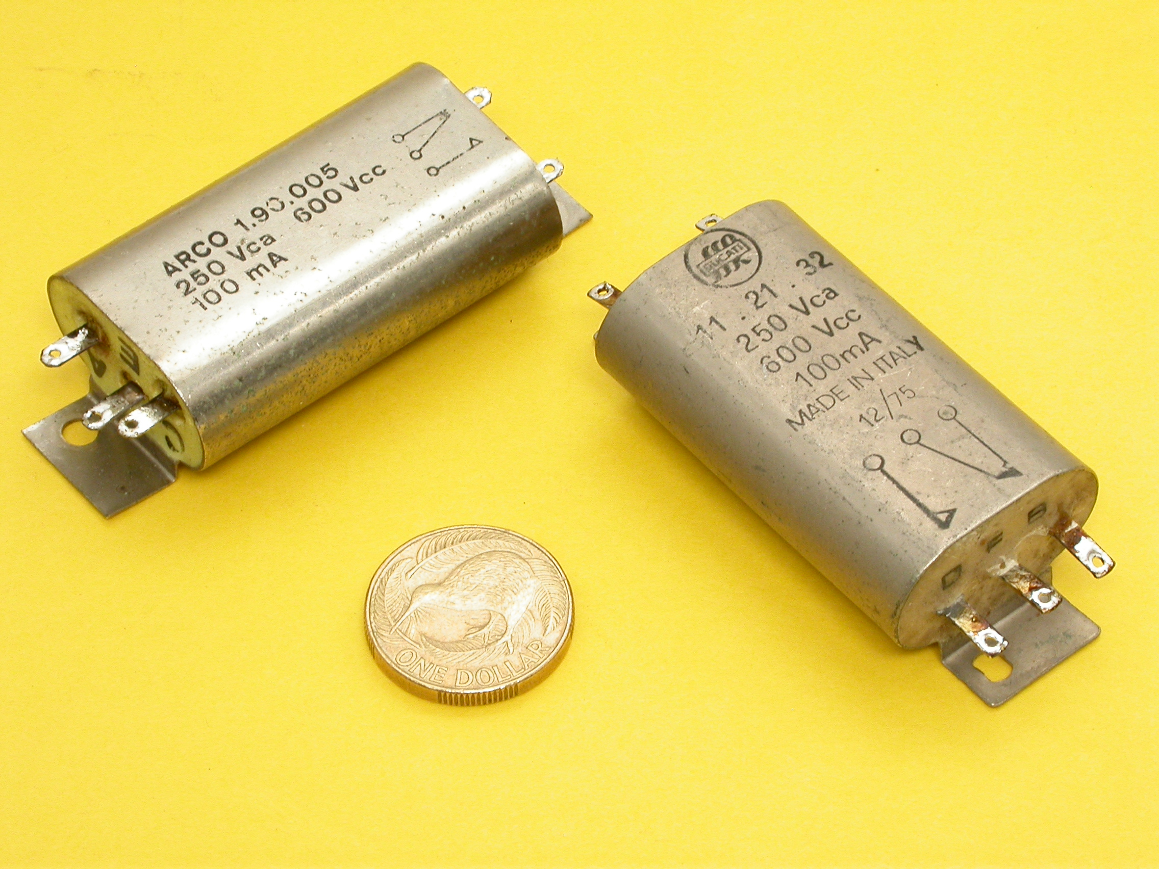 1PCO-100mA-250Vca-600Vcc_00.JPG  (1.4 Mb)