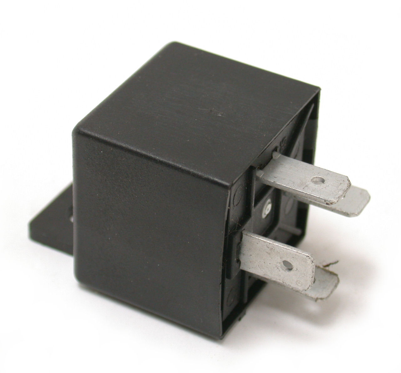 1PST-30A-12V-03.jpg  (121.2 Kb)