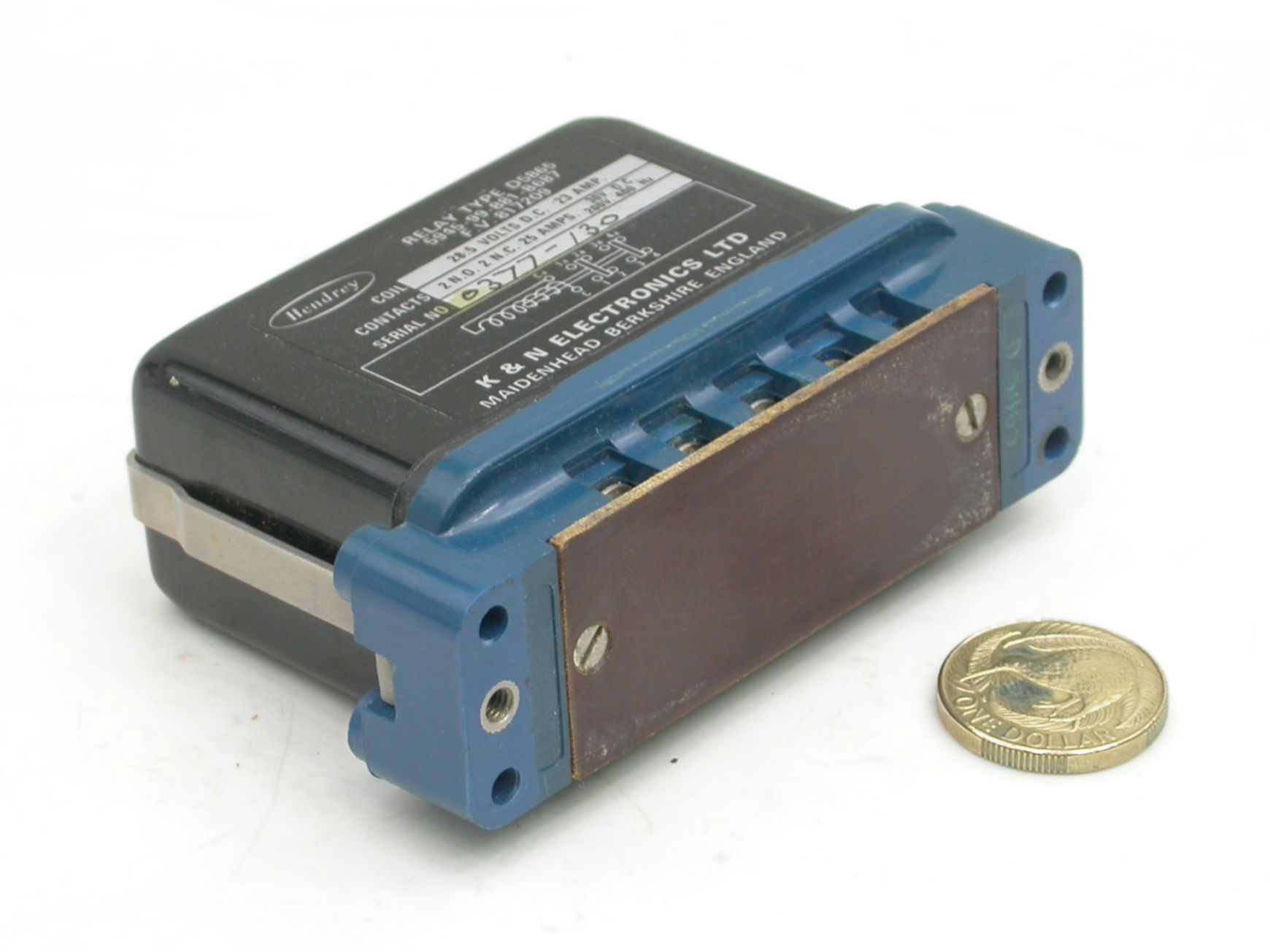 2PCO-25A-30Vdc-D5865-K&N_02.JPG  (176.8 Kb)