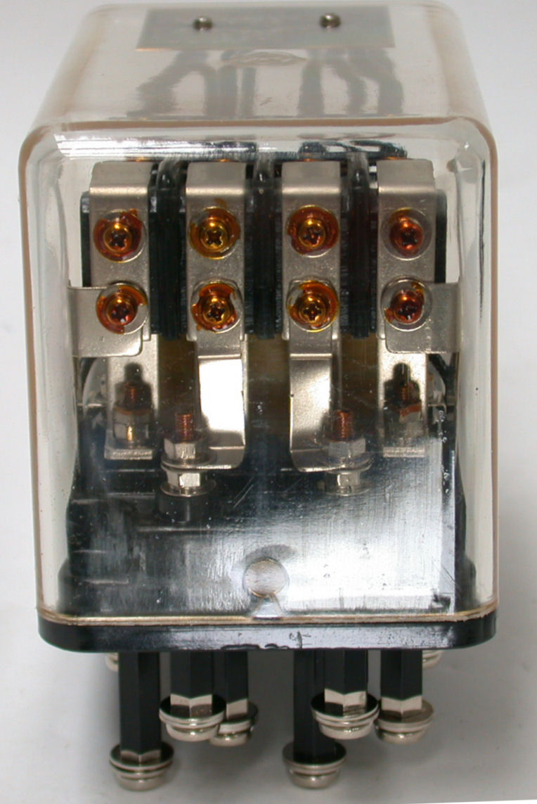 4PCO-200VAC-5A-230VAC-60mA- 3.jpg  (137.7 Kb)