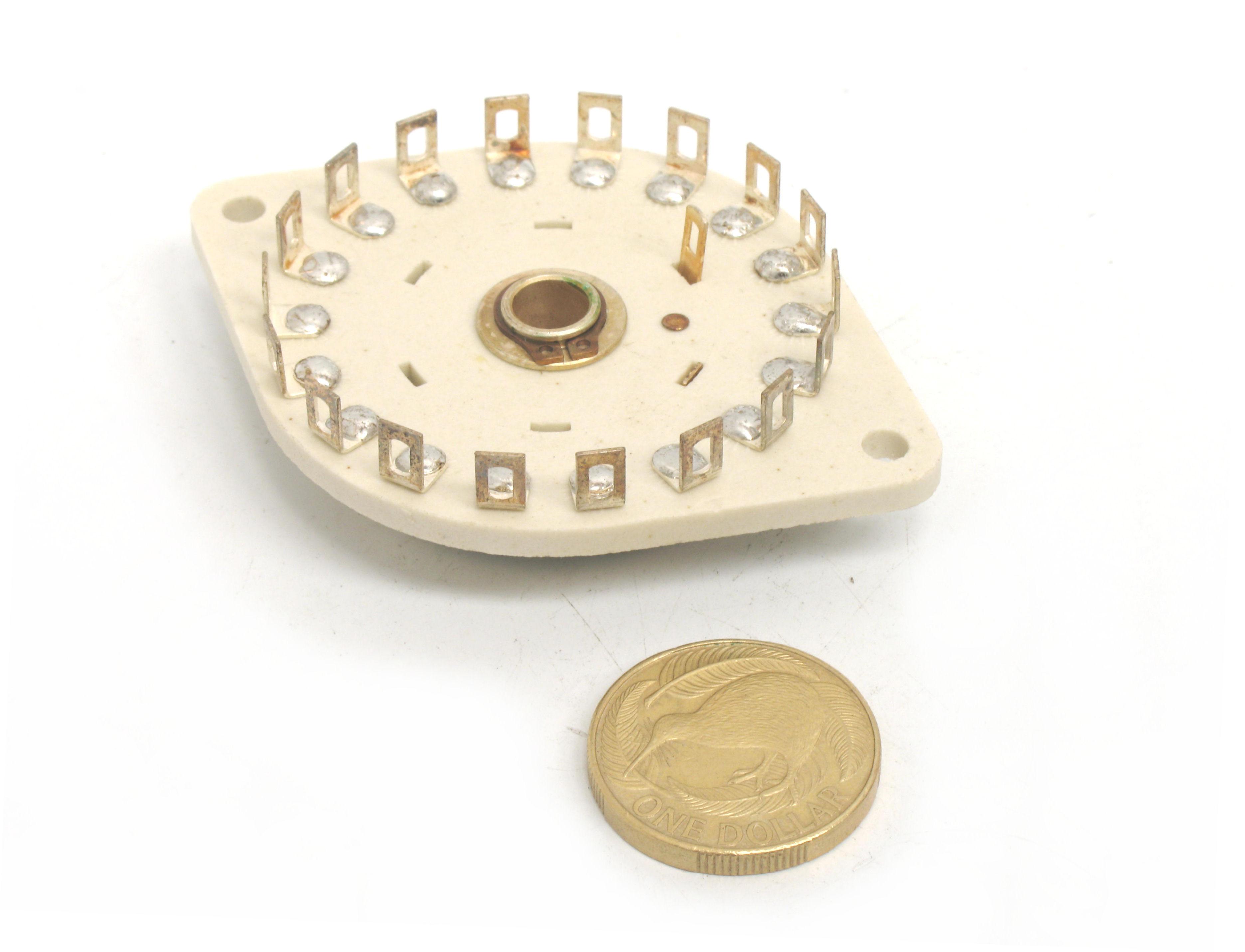 5930-00-981-5869_00.JPG  (583.5 Kb)