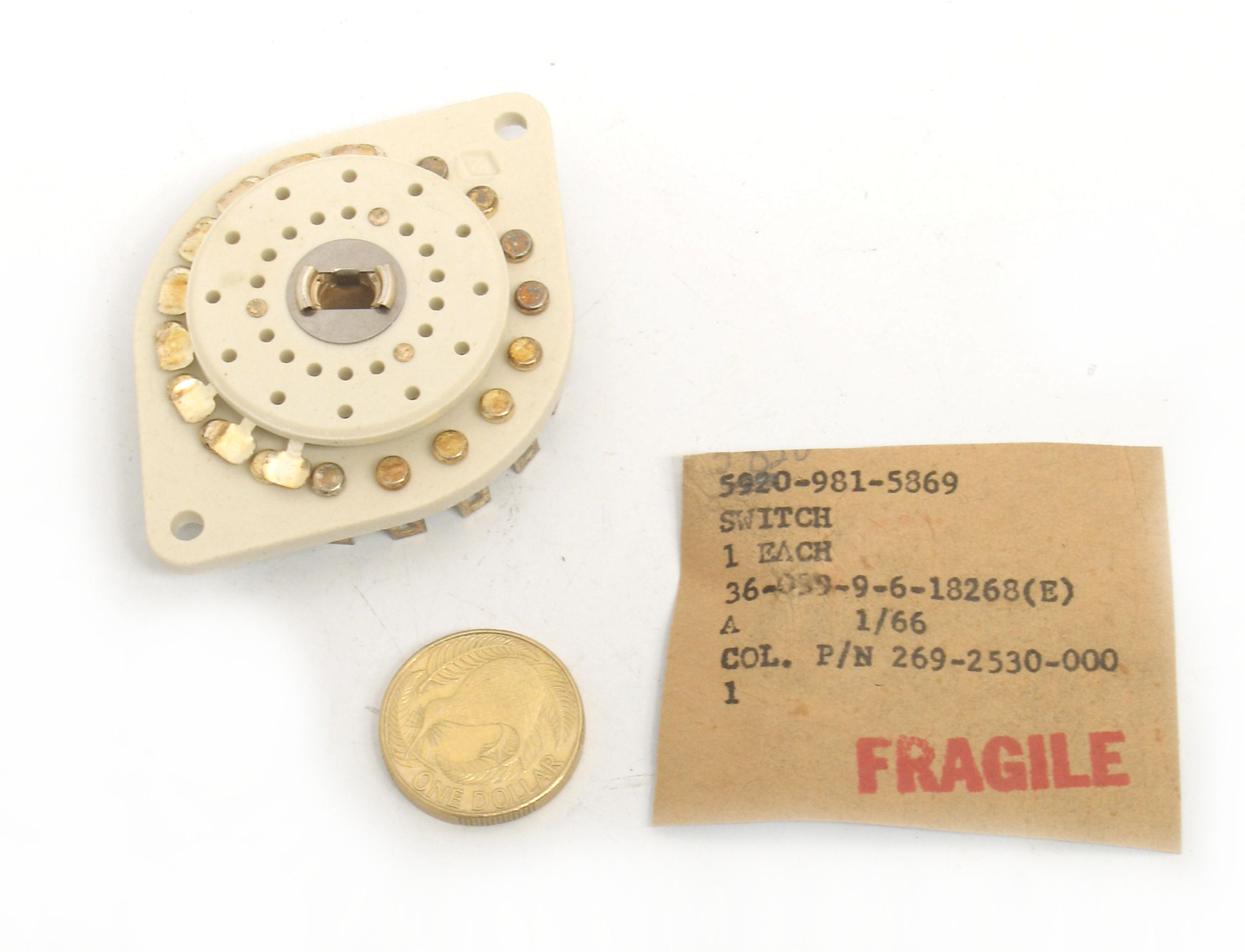 5930-00-981-5869_label.JPG  (371.3 Kb)