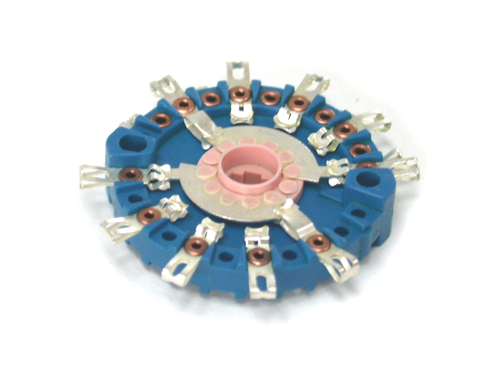 MA-3p4w-BBM-f.jpg  (157.8 Kb)