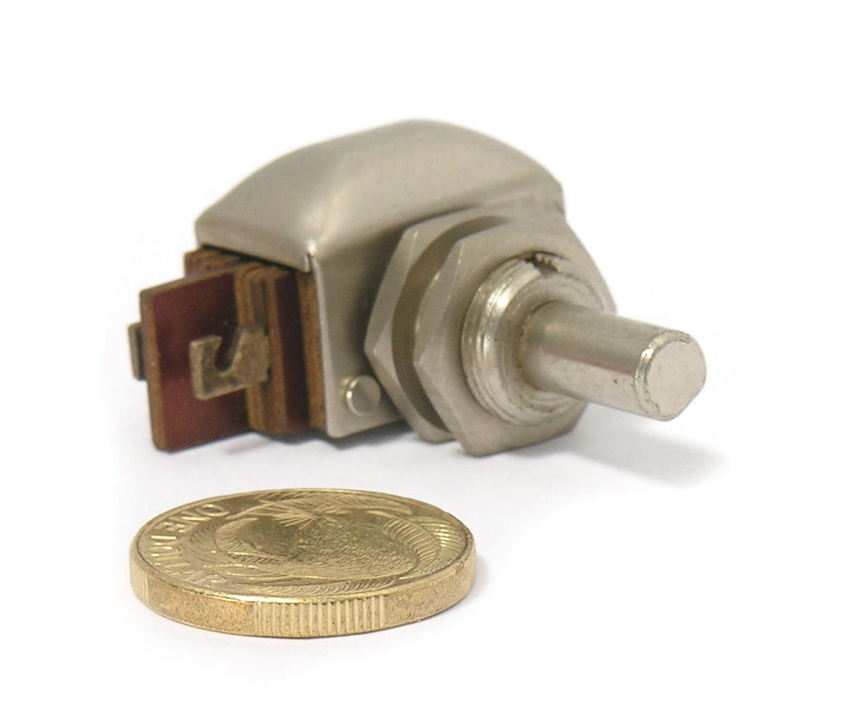 S253-Bulgin_031.JPG  (94.3 Kb)