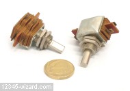 2PDT-S257-Bulgin-01.jpg  (592.1 Kb)