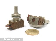 S253-Bulgin_02.JPG  (232.8 Kb)