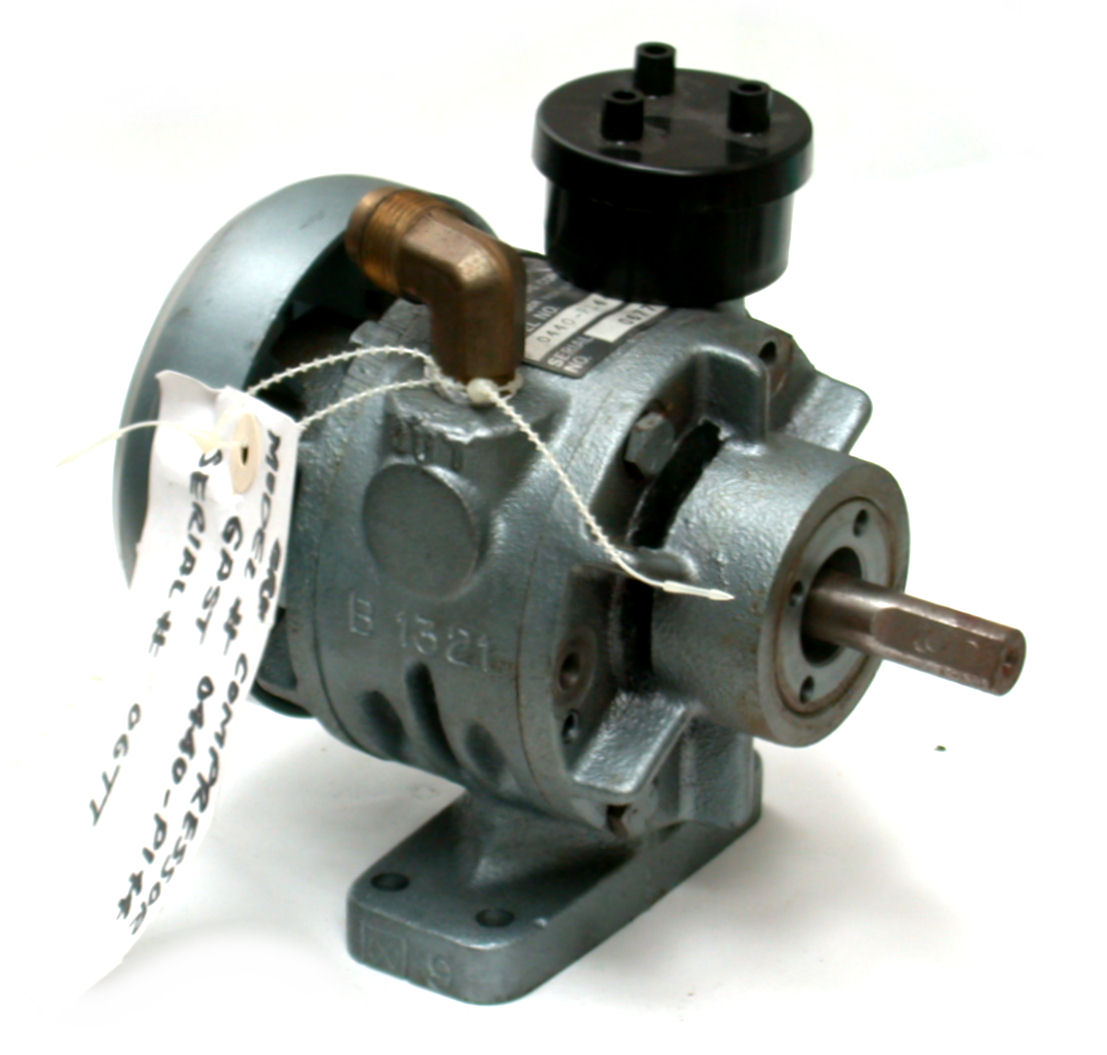 Gast-0440-P144-5.jpg  (114.7 Kb)