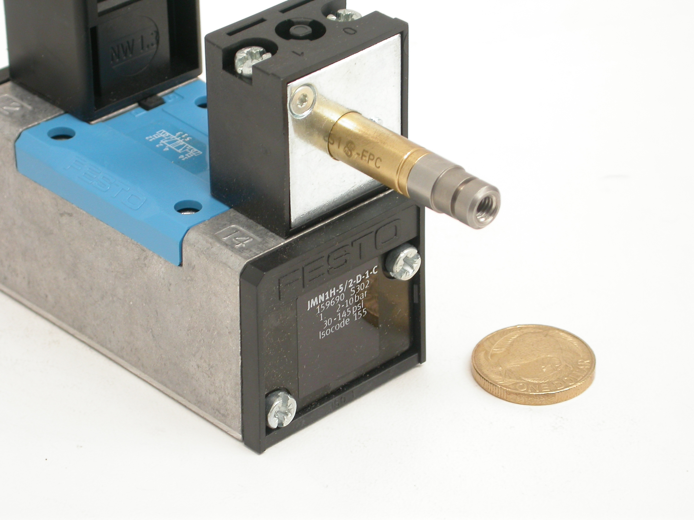 MN1H5-2D1C-ValveHead-Festo-014.JPG  (961.2 Kb)