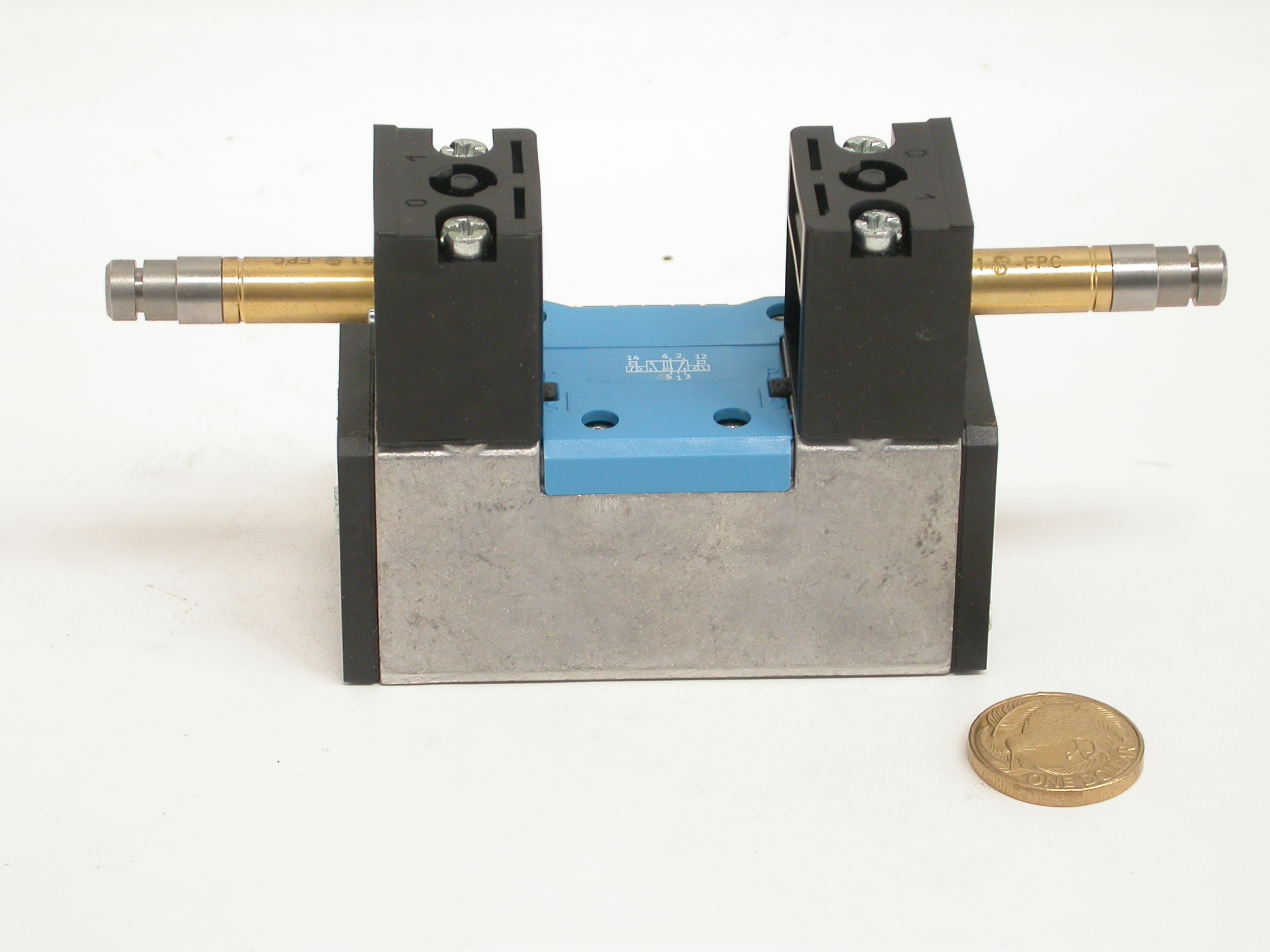 MN1H5-2D1C-ValveHead-Festo-021.JPG  (903.5 Kb)