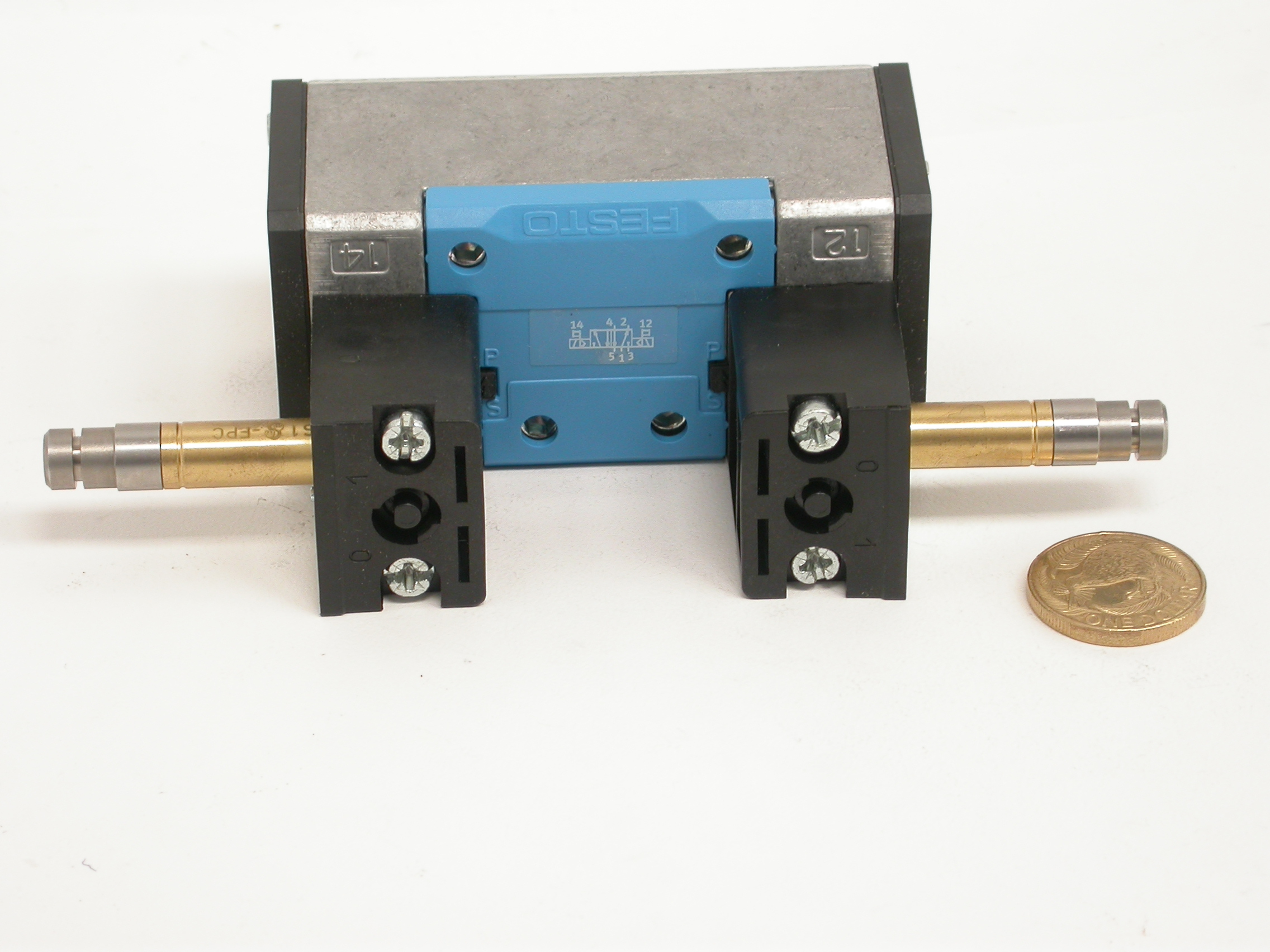 MN1H5-2D1C-ValveHead-Festo-022.JPG  (905.2 Kb)