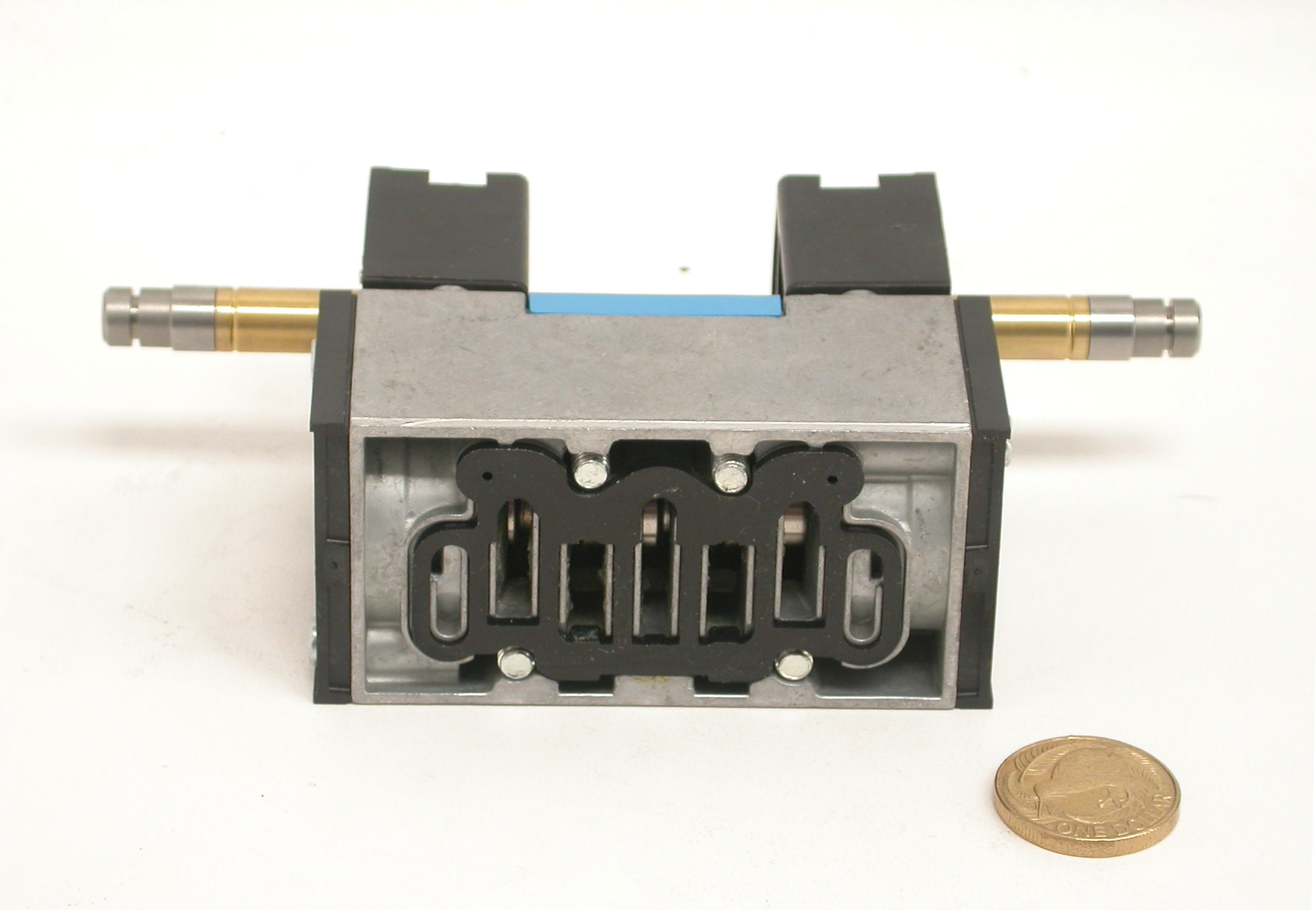 MN1H5-2D1C-ValveHead-Festo-023.JPG  (242.2 Kb)