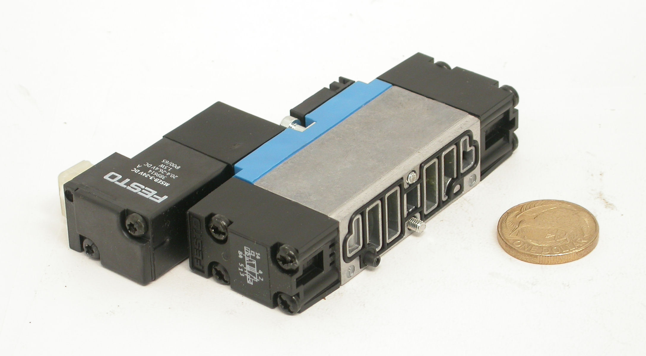 MN2H5-2D02-ValveHead-Festo-011.JPG  (211.6 Kb)