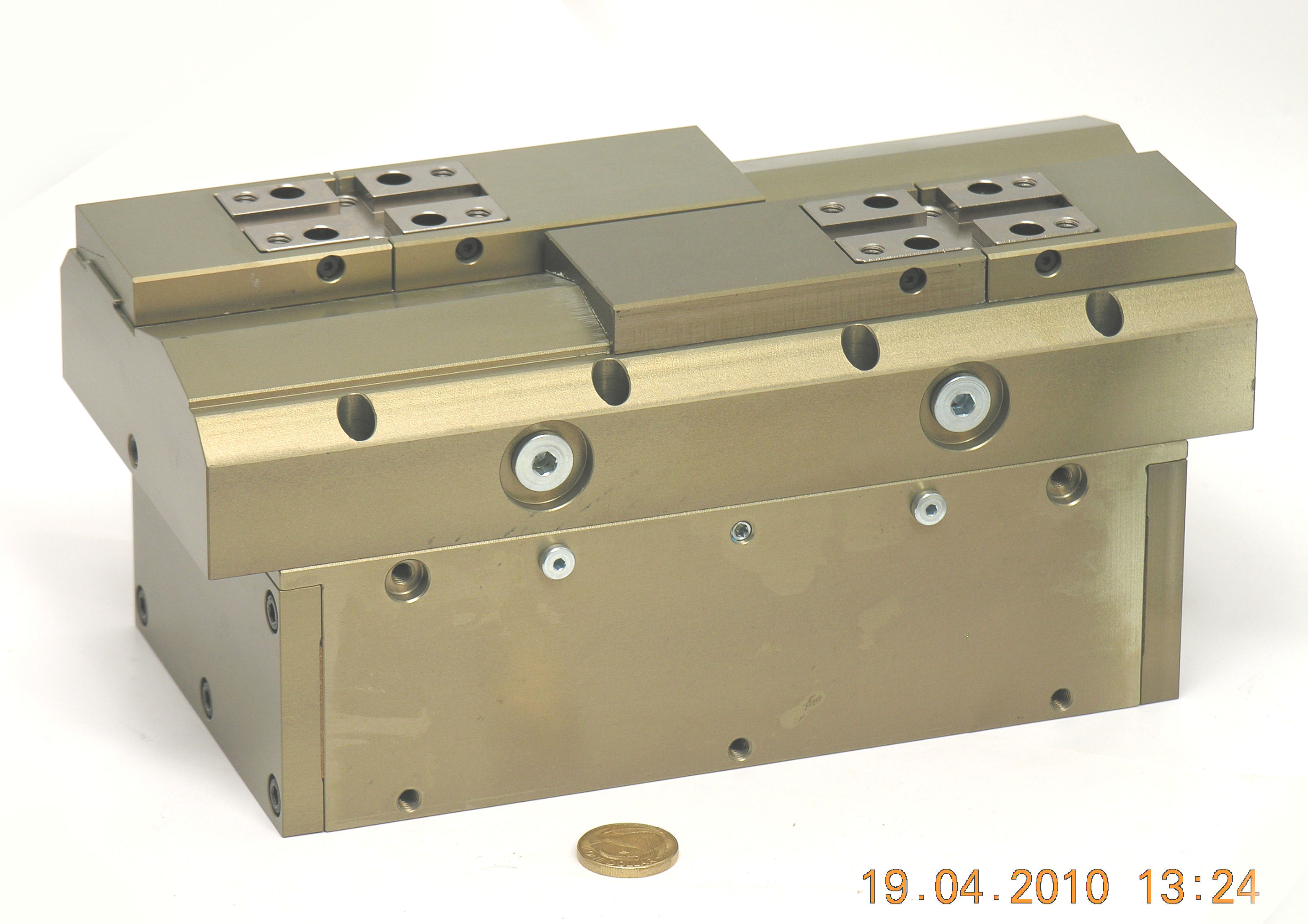 PGH-50-302950-Gripper-Schunk-010.JPG  (698.3 Kb)