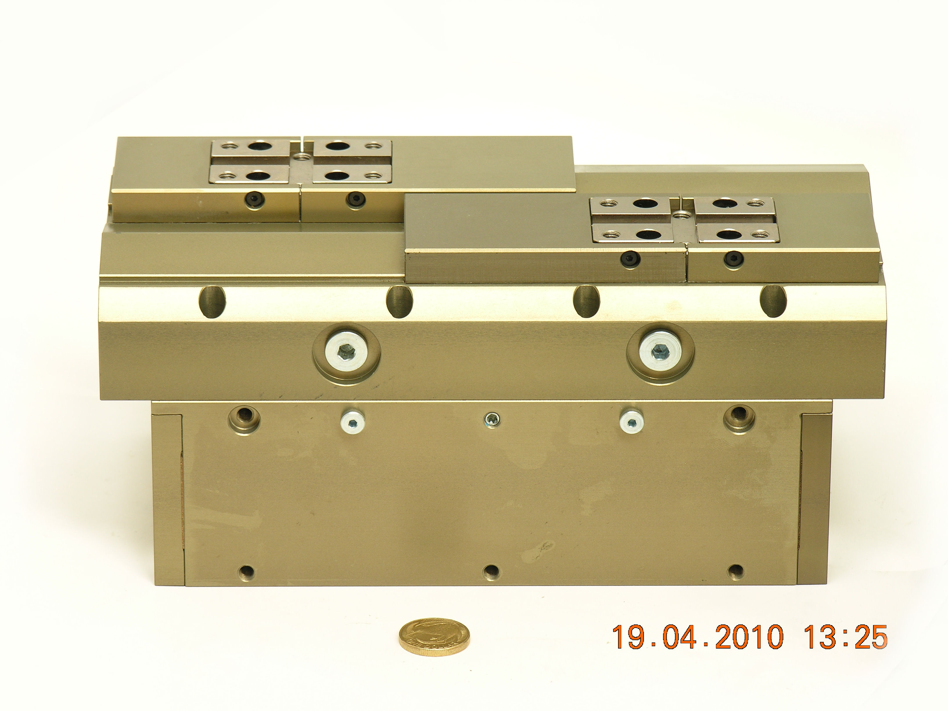 PGH-50-302950-Gripper-Schunk-03.JPG  (676.4 Kb)