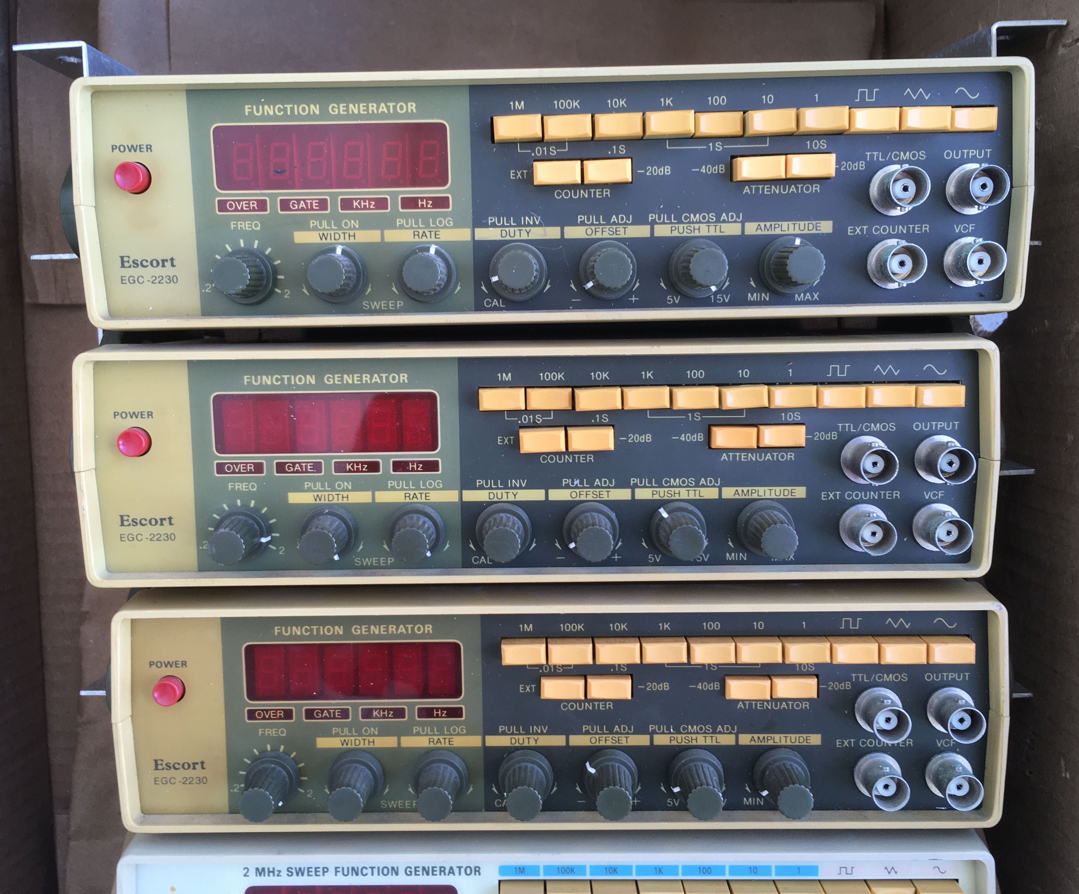 EGC2230-Escort_3838.JPG  (1.3 Mb)