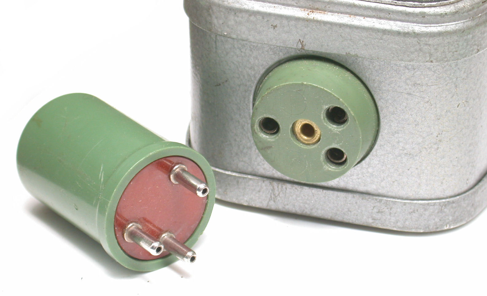 GDO-701-Grundig 007.jpg  (175.4 Kb)