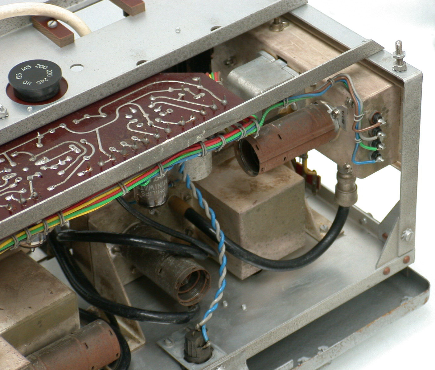 GM2877-D2505- Philips_0927.jpg  (314.7 Kb)