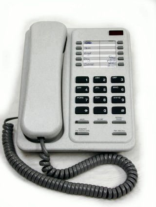 Phones-IQ-392-320.jpg  (21.4 Kb)