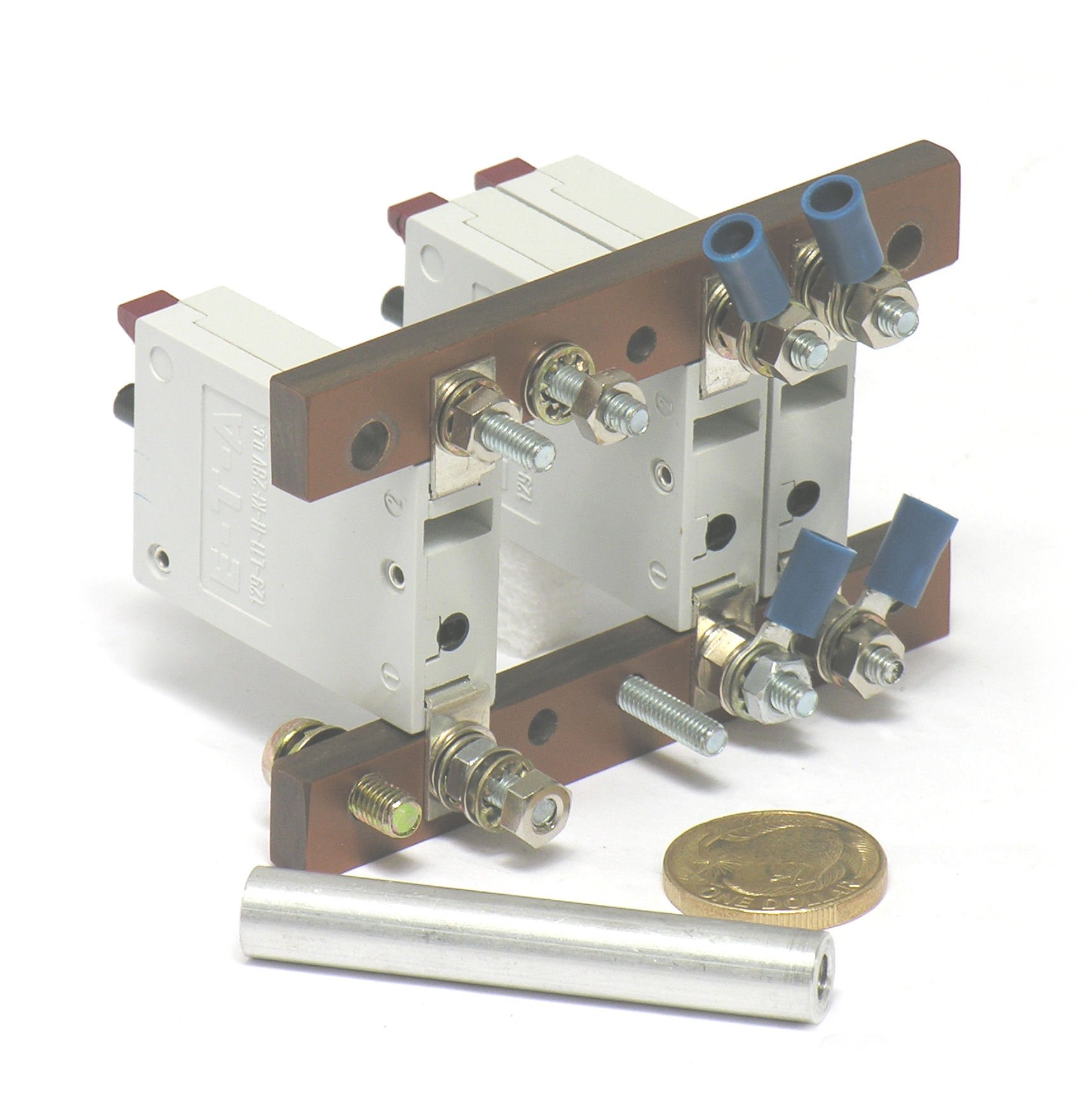 DCDM-CB-Assy-DSCN1456.JPG  (217.5 Kb)