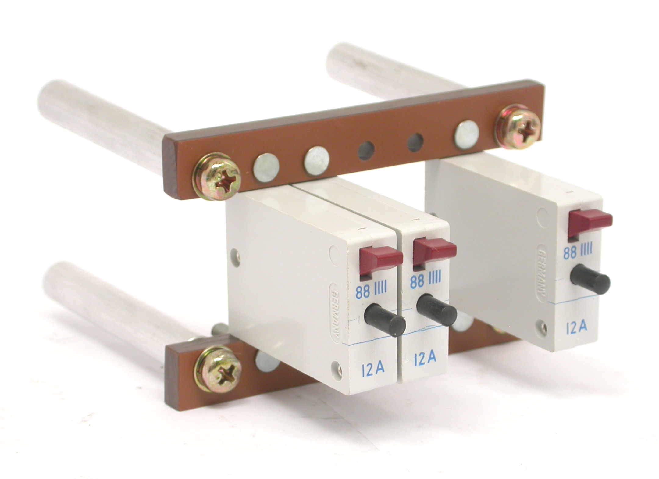 DCDM-CB-Assy-DSCN4873.JPG  (215.1 Kb)