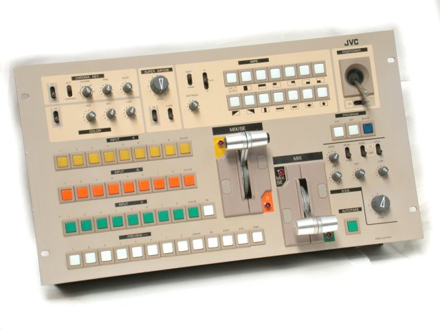JVC-KM2000-Fl-2-640.jpg  (43.6 Kb)