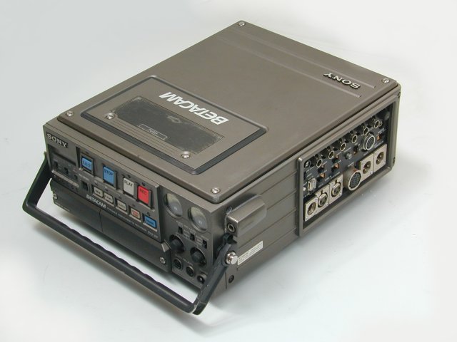 Sony-BVP25P-L31-FS-640_1.jpg  (40.0 Kb)