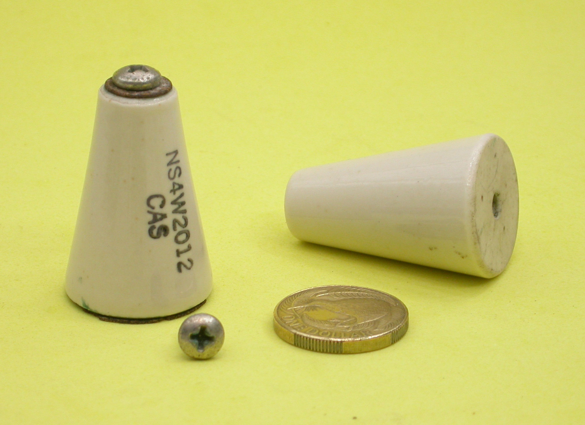 SO-38x25-632UNC-NS4W2012-CAS_00.JPG  (310.3 Kb)