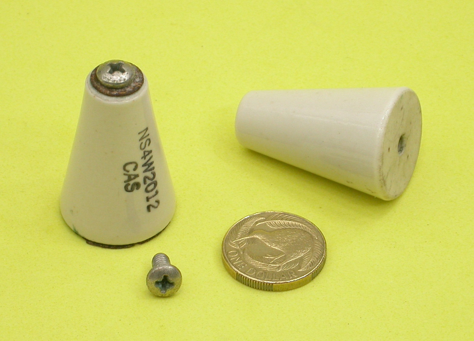 SO-38x25-632UNC-NS4W2012-CAS_07.JPG  (214.0 Kb)