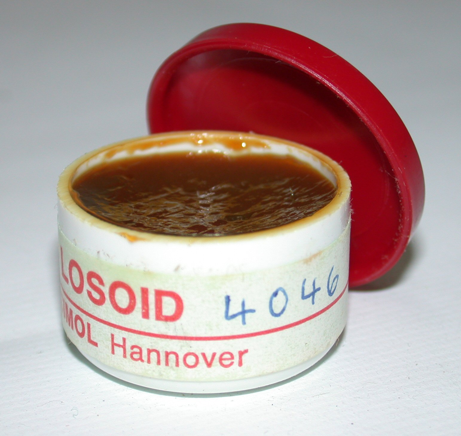 Losoid-Grease-4046-10g-Open.jpg  (300.8 Kb)