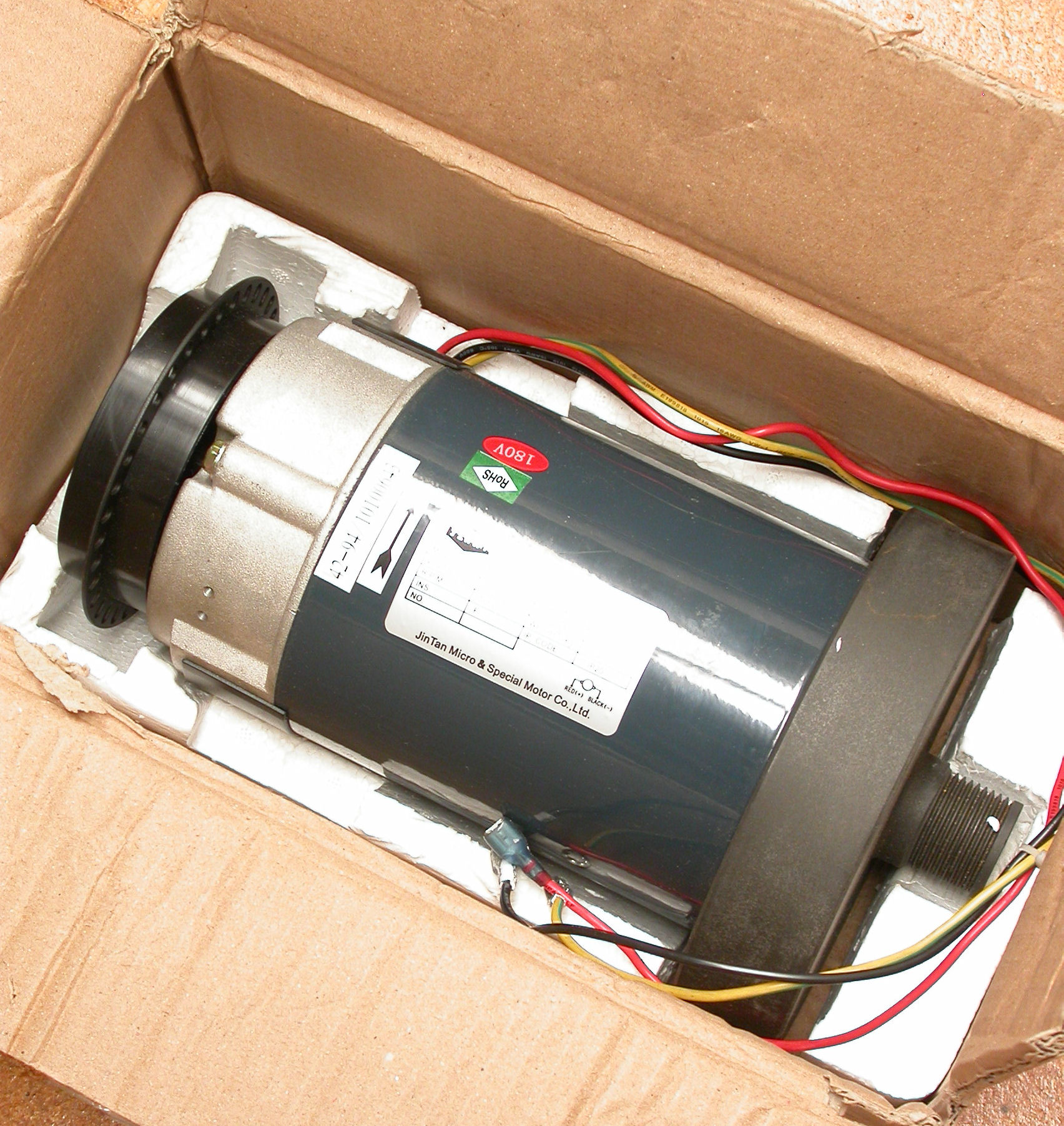 180V-12A-5000rpm-ZYT42-JINWT_DSCN0107.JPG  (599.2 Kb)