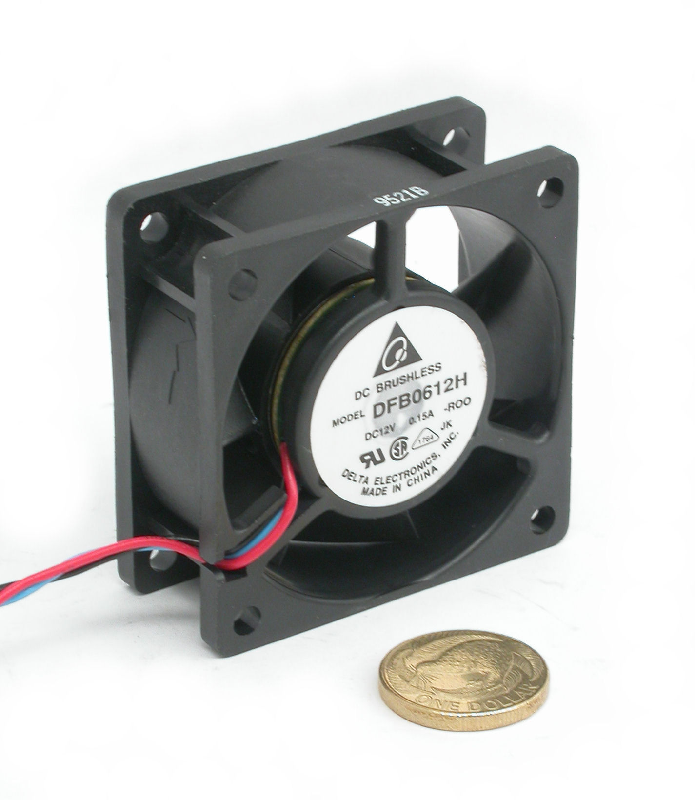 60x25-12Vdc-0A15-3L-DFB0612H-DSCN5746.JPG  (182.9 Kb)