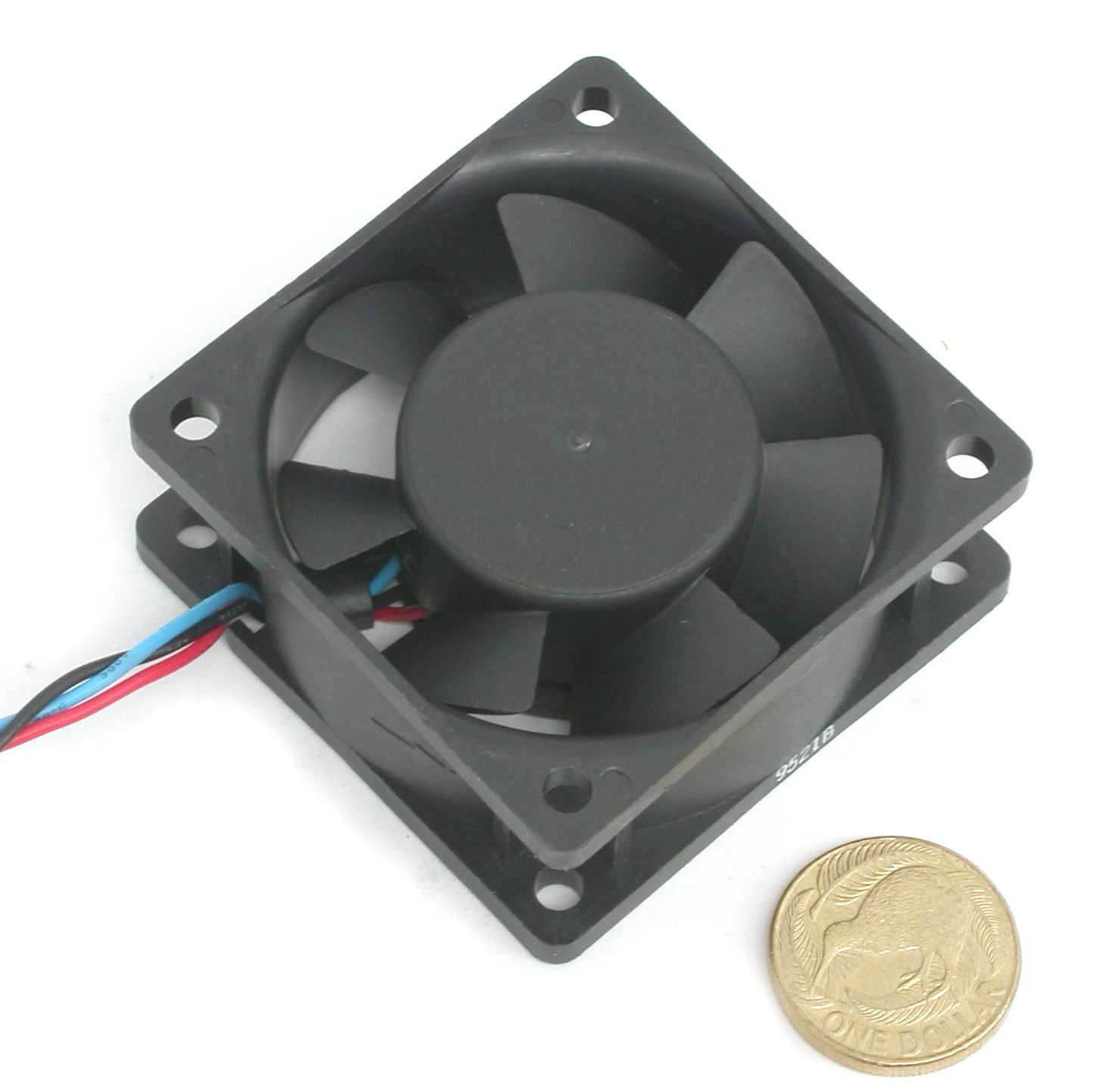 60x25-12Vdc-0A15-3L-DFB0612H-DSCN5747.JPG  (179.9 Kb)