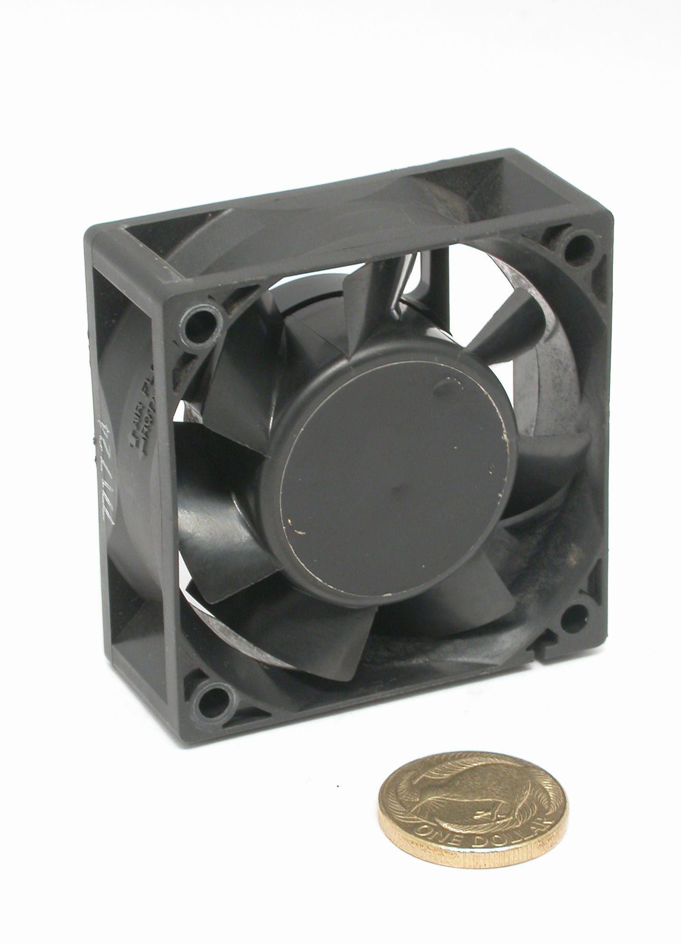 60x25-24Vdc-0A9-2L-MMF06B24DH-DSCN5761.JPG  (197.7 Kb)