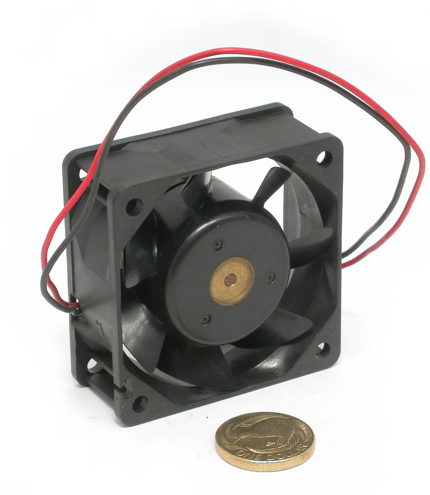 60x25-30Vdc-0A04-2L-I09R0630F403-Sanyo-DSCN5767.JPG  (220.2 Kb)